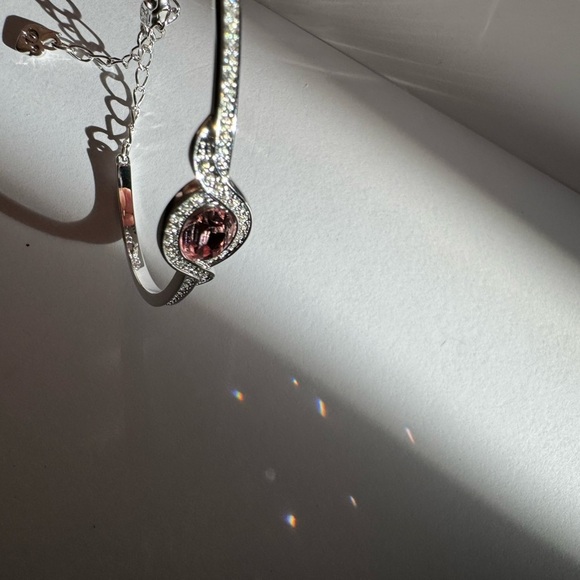 Swarovski silver tone bangle with large pink crystal - Picture 11 of 12
